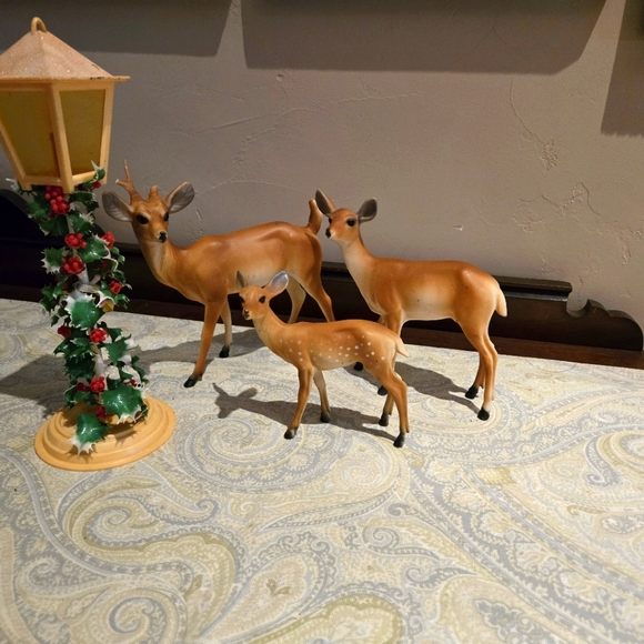 Other - Antique plastic molded deer family and light post